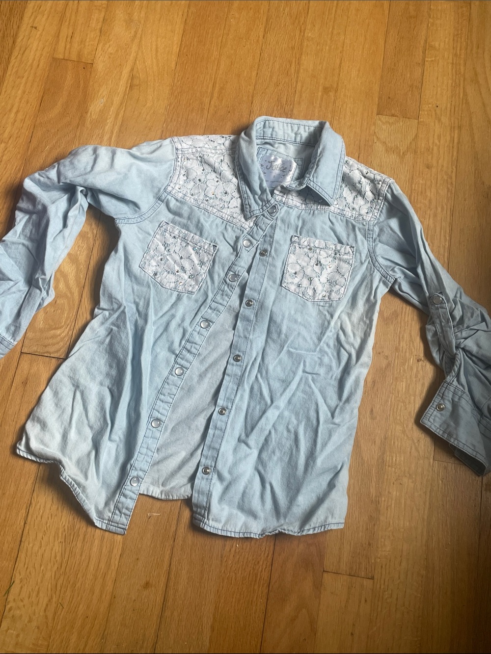 Size 8 justice button down snap shirt